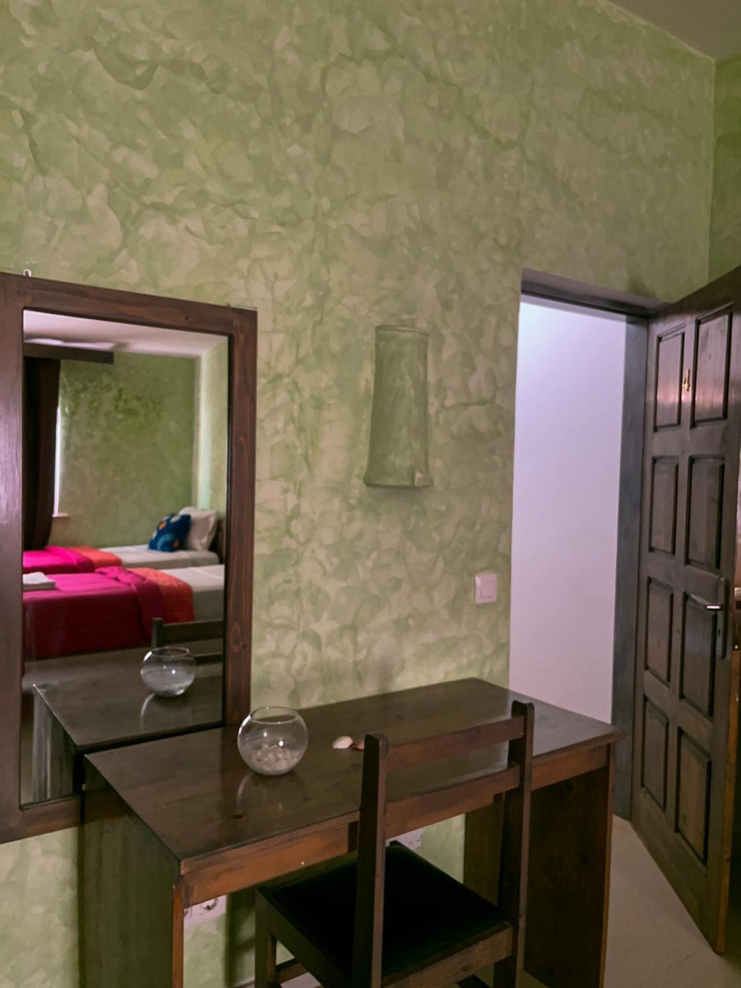 Vivenda Viviani Bed & Breakfast Praia Exterior photo