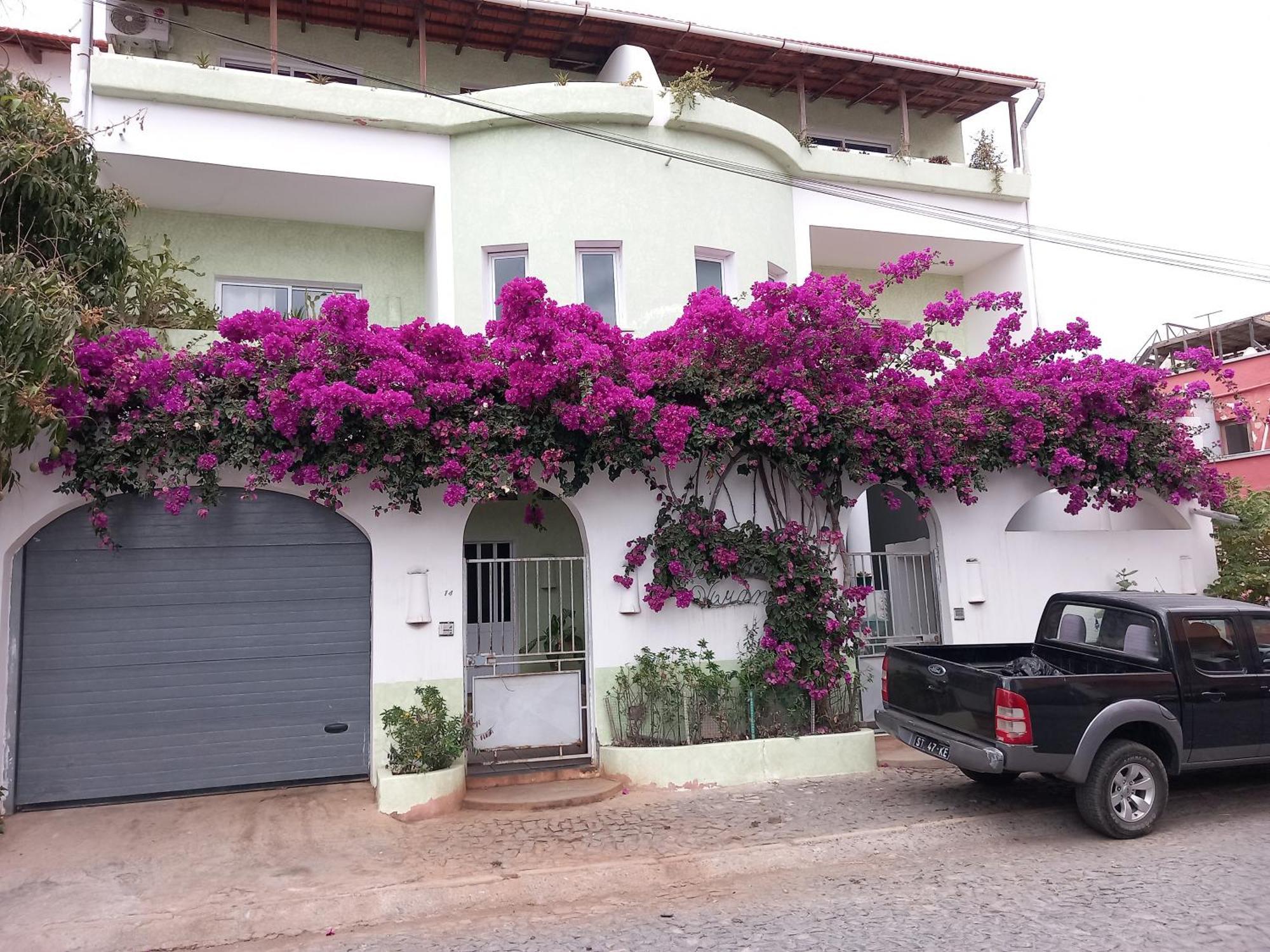 Vivenda Viviani Bed & Breakfast Praia Exterior photo